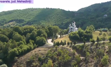 Podul lui Dumnezeu și aurul ascuns al strămoșilor. Un loc din România atrage tot mai mulți turiști