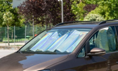 Copilul de 4 ani al unui cuplu de români aflaţi în vacanţă în Italia a murit, după ce a stat în mașina parcată la soare