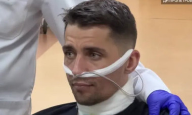 Cazul miraculos al unui soldat ucrainean, care a supraviețuit după ce rușii i-au tăiat gâtul și l-au aruncat într-o groapă