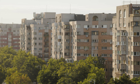 EXCLUSIV Cu cât vrea guvernul Bolojan să crească impozitul pe locuință. Anunțul făcut de vicepremierul Tanczos Barna