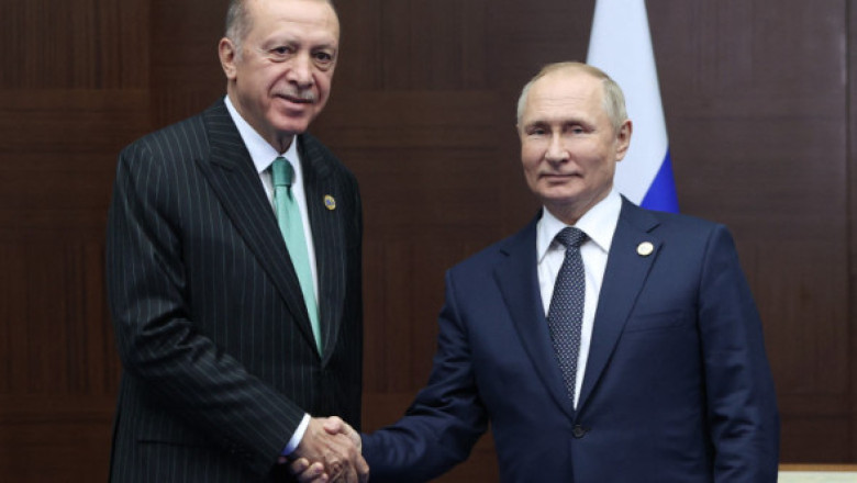 Erdogan l-a informat pe Putin care este poziția Turciei în viitoarele negocieri de pace pentru Ucraina