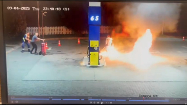 Imagini șocante la Timișoara: a dat foc unei pompe de benzină. Jetul de flăcări e înfricoșător