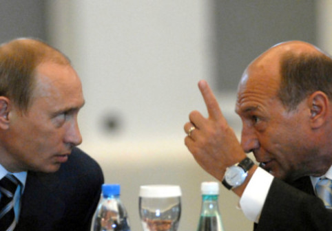 Traian Băsescu: „Urmaşii lui Ştefan cel Mare l-au învăţat pe Putin că omenirea a inventat ceva mai puternic decât toate armele”