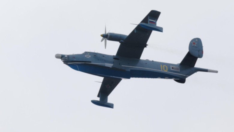 Momentul în care dronele ucrainene lovesc două hidroavioane rusești antisubmarin. „Este pentru prima dată de la începutul războiului”