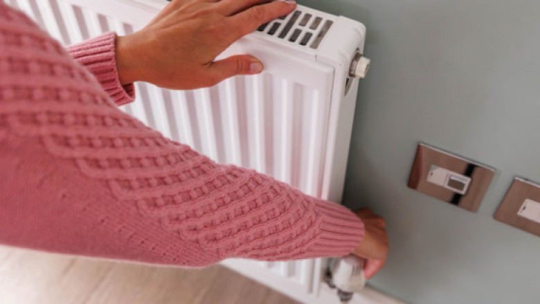 Temperatura optimă în casă toamna: La câte grade recomandă medicii specialiști să setezi centrala termică pentru un somn odihnitor