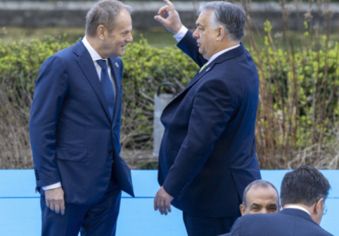 Schimb de replici între premierii Poloniei și Ungariei. Tusk: „Nu răspunde, e o provocare”. Orban: „Suntem mai puternici decât Rusia”