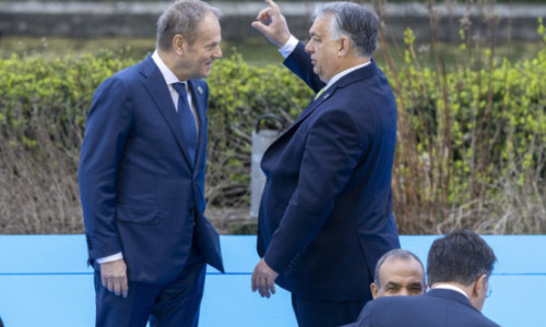 Schimb de replici între premierii Poloniei și Ungariei. Tusk: „Nu răspunde, e o provocare”. Orban: „Suntem mai puternici decât Rusia”