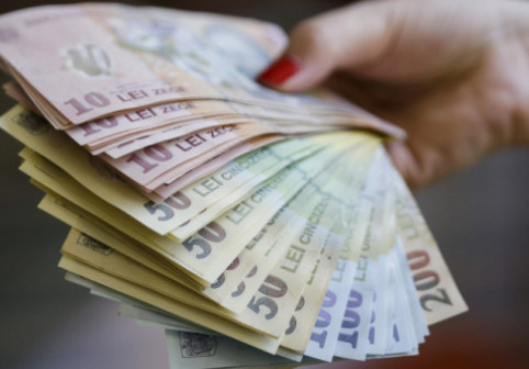 Câți bani a strâns Guvernul după aplicarea CASS de 10% pentru mame și pensionari. Primele cifre ale lunii septembrie
