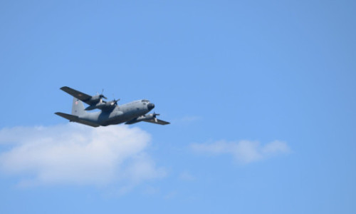 Momentul în care un avion militar turcesc s-a prăbușit. Nu se cunoaște numărul victimelor rezultate în urma tragediei