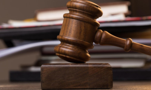 Guvernul cumpără robe pentru magistrații de la ÎCCJ. Cât costă un „costum” de judecător