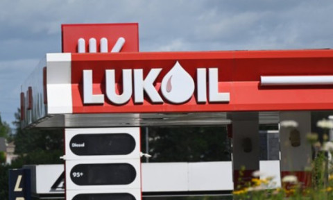 Unul dintre cei mai bogați oameni din Rusia, cofondator al Lukoil, și-a vândut acțiunile la companie pentru o sumă uriașă