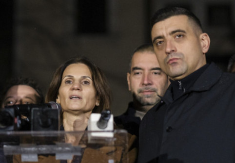 AUR a recunoscut că Anca Alexandrescu a pierdut alegerile. Ce a spus Simion despre relația cu Georgescu