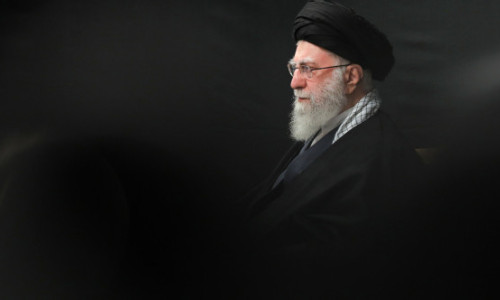 Rețeaua Iran-Occident. Cum a construit fiul ayatollahului un imperiu care protejează familia Khamenei în caz de „apocalipsă” politică