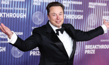 Elon Musk spune că în 10-15 ani, munca va fi opțională