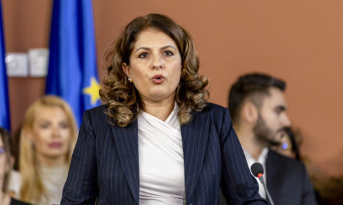 VIDEO Șefa Curții de Apel acuză o judecătoare din ancheta Recorder: A decontat ilegal o chirie și l-a lovit în cap cu dosarul pe un col