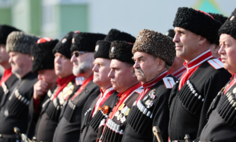 „Gardienii sufletului Rusiei”. Putin trimite cazacii pe frontul din Ucraina, pentru a lupta împotriva Occidentului „decadent”