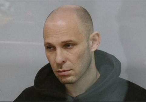 „L-a împușcat în ceafă cu mitraliera”. Soldat rus capturat în Ucraina, condamnat pe viață pentru executarea unor prizonieri de război