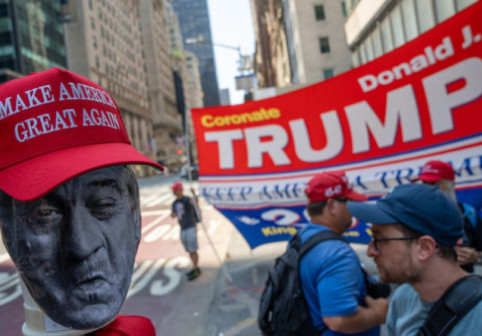 „Un bolnav cu mintea tulburată”. Donald Trump a răbufnit după ce Robert De Niro i-a îndemnat pe americani să-i „reziste” președintelui