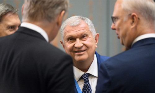 Gafa comisă de ruși prin care o rețea uriașă de contrabandă cu petrol a fost demascată. „Așa au făcut avere oligarhii” din Rusia