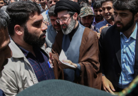 Cine este Mojtaba Khamenei, noul lider suprem al Iranului: legături cu Garda Revoluționară Islamică și sancționat de SUA
