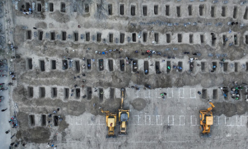 Cine a lovit școala de fete din Iran, situată lângă o bază a Gărzilor Revoluționare? Explicațiile experților care au analizat imaginile