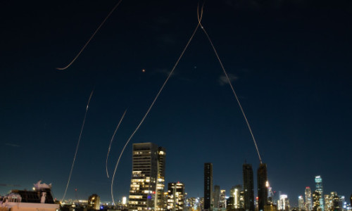 Trei rachete balistice iraniene, doborâte cu 15 interceptori Patriot. Rusia ar fi arătat Iranulul cum să-și modifice armamentul