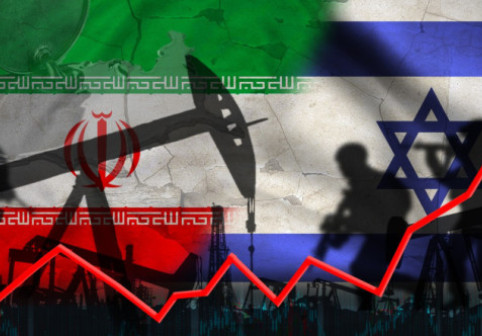 Amenințarea Iranului: „Dacă puteți suporta un preț al petrolului de peste 200 de dolari pe baril, continuați cu acest joc”