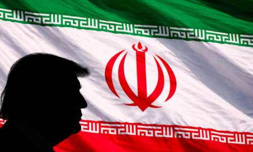 De la critic al războaielor din Orientul Mijlociu la atacuri militare: contrastul dintre campania electorală și președinția Trump