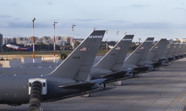 Cinci avioane-cisternă ale Forțelor Aeriene ale SUA, lovite de o rachetă iraniană în timp ce staționau la o bază aeriană saudită