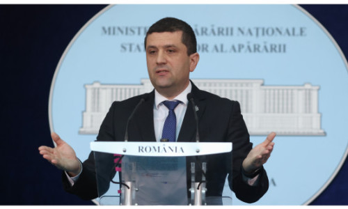 Miruţă: Dacă Guvernul Bolojan cade în urma unei moţiuni susţinute de PSD, este iraţional să ne mai punem la masă cu acest partid