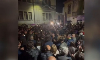 Mii de italieni au ieșit în stradă, revoltați de crima românilor. Comunitatea românească se teme de tensiuni: „Suntem un pic disperați”