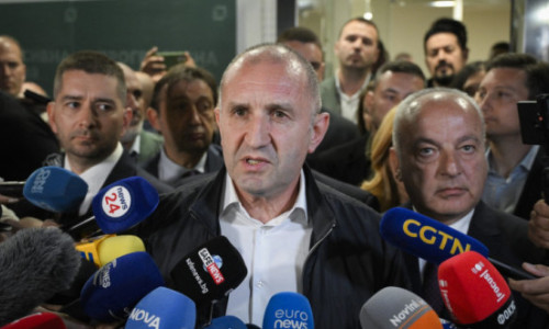 Prima reacție a Kremlinului după victoria lui Rumen Radev în alegerile din Bulgaria