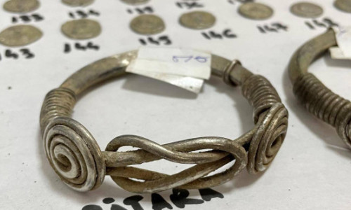 O comoară dacică a fost descoperită din întâmplare în Botoșani