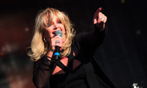Ultimele informații cu privire la starea de sănătate a lui Bonnie Tyler. Care sunt șansele de supraviețuire