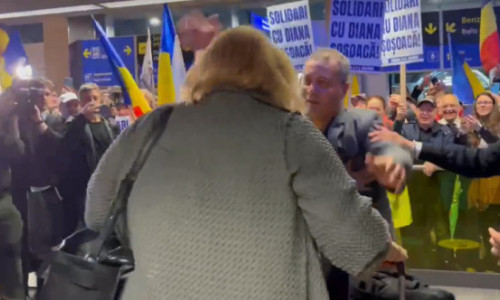 Haos pe Aeroportul Otopeni la revenirea Dianei Șoșoacă în țară, după ce Parlamentul European i-a ridicat imunitatea