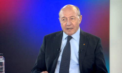 Traian Băsescu: „Ce avem acum e rezultatul organizării ticăloase a alegerilor. N-au dat nicio şansă românilor să înţeleagă ce votează”