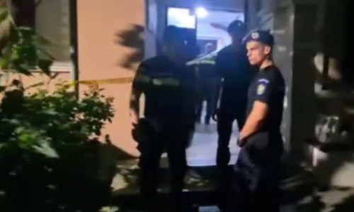 O bunică și cei doi nepoți ai săi, găsiți morți în apartamentul în care locuiau