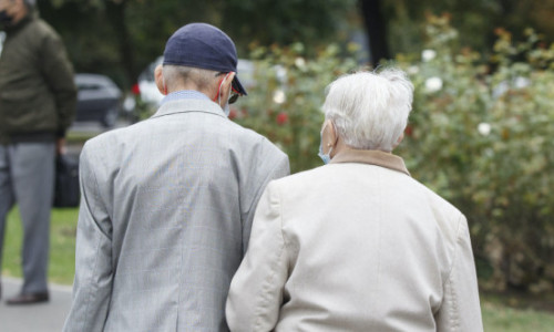 Doi pensionari au devenit milionari în euro după ce au dat statul în judecată în urma unor lucrări împotriva inundațiilor