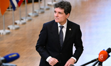 Nicușor Dan le cere partidelor să vină cu propuneri pentru un guvern minoritar