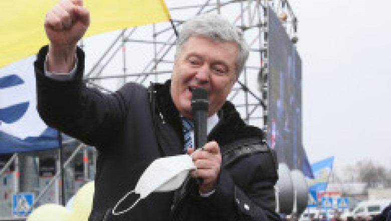 Fostul președinte ucrainean Petro Poroșenko a aterizat la Kiev pentru a răspunde acuzațiilor de înaltă trădare