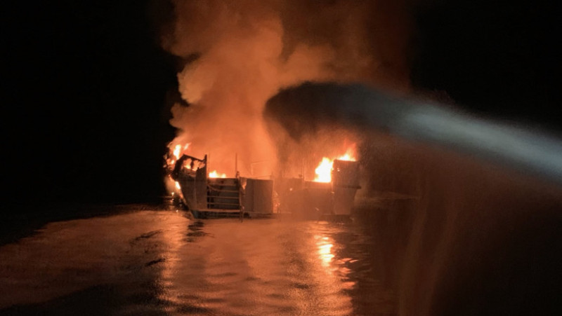 incendiu-barca-california (1)
