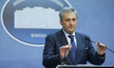 Ministrul Vela, ultimatum pentru Jandarmeria București: Până mâine să pună la dispoziția anchetatorilor comunicațiile din 10 august!