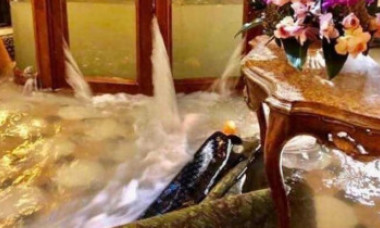 VIDEO. Imagini apocaliptice | 90% din Veneţia, înghiţită de apă de până la doi metri. Mărturia unei românce