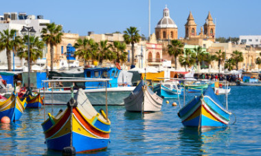 Țara din Europa care oferă bani turiștilor care o vizitează în această vară