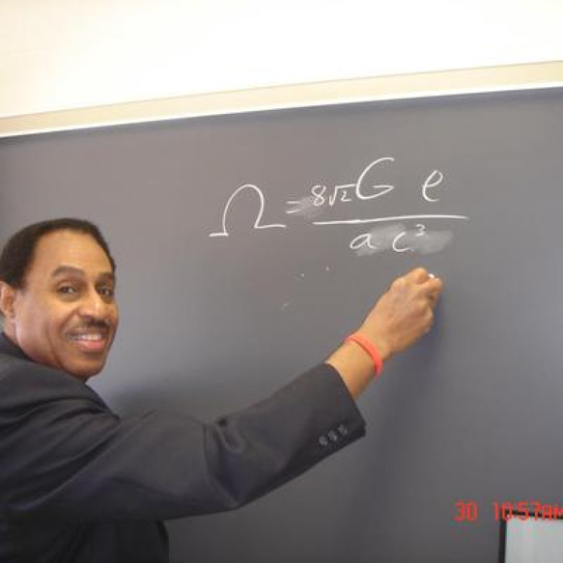 Ron Mallett, astrofizician, mașina timpului