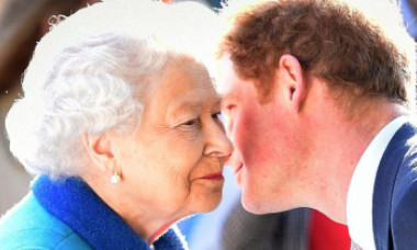 Nouă controversă în familia regală britanică. Regina l-a răsplătit pe William cu un nou titlu după plecarea lui Harry