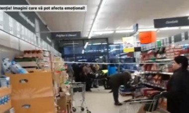 Imagini șocante. Oamenii fac cumpărături în apropierea unui cadavru, într-un supermarket din Timișoara