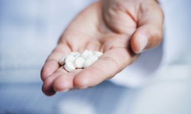 Medicamentul disponibil în orice farmacie care ar avea efecte miraculoase asupra pacienților cu Covid-19