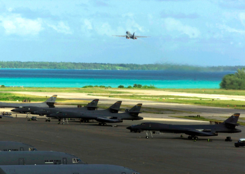 profimedia diego garcia bombardiere b-1 americane baza militara sua avioane