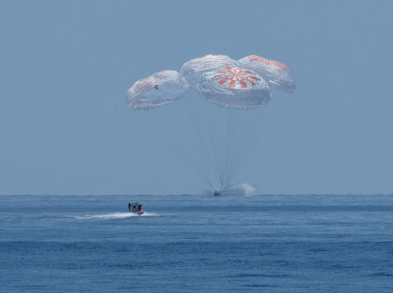 Dragon Capsule Returns To Earth From The International Space Station
